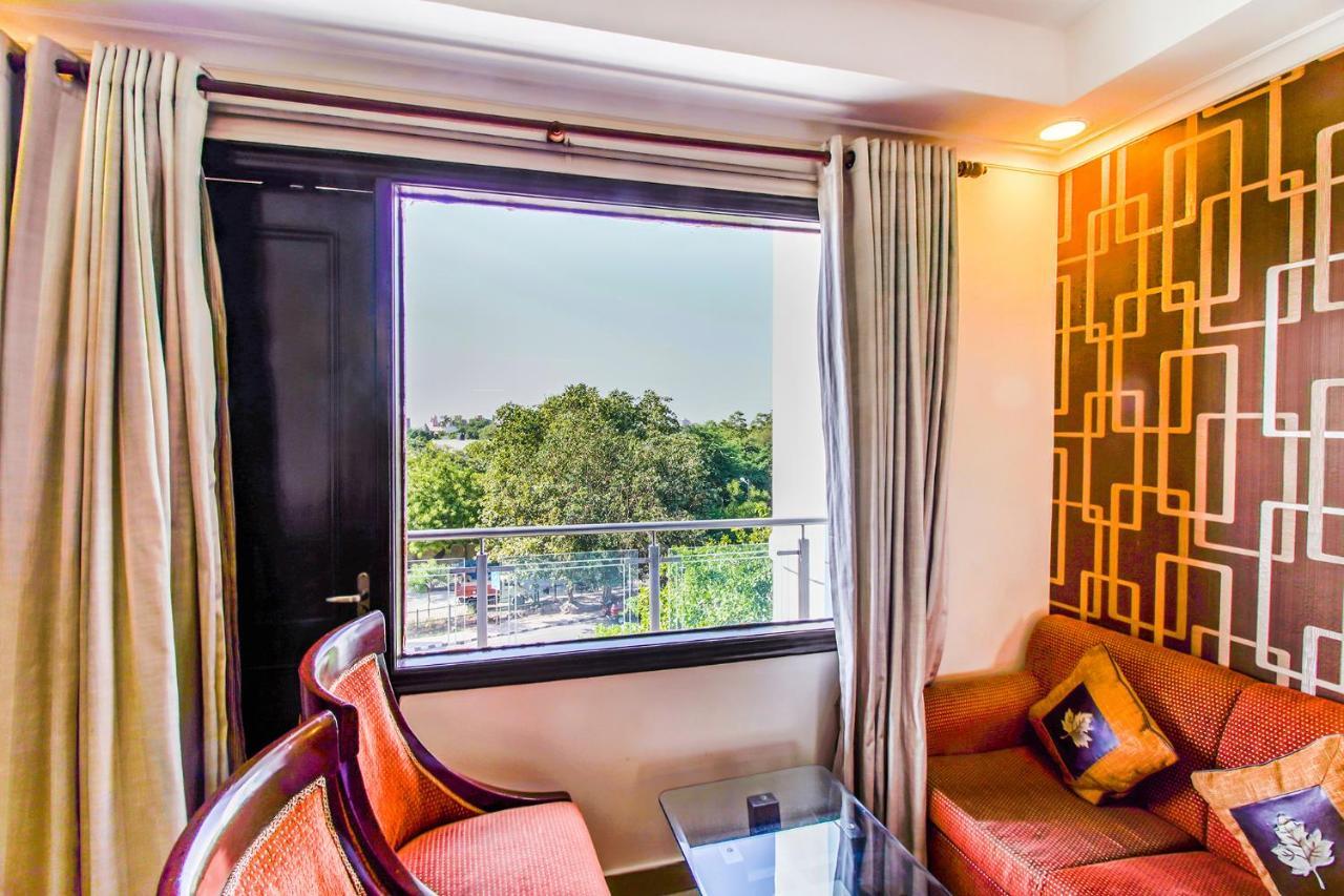 Fabhotel Signature Plaza Ню Делхи Екстериор снимка
